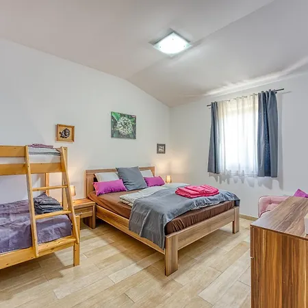 Apartma Grad Boutique - Happy *