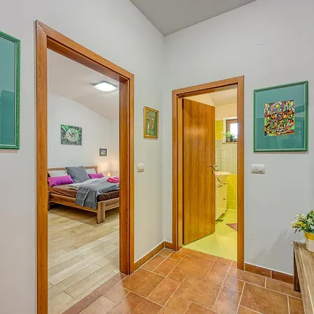 Apartma Grad Boutique - Happy