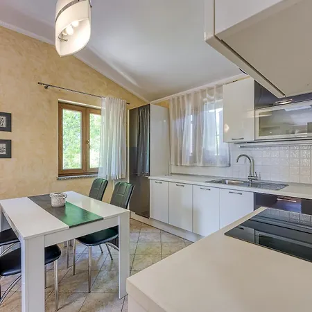 Grad Boutique - Happy Apartma Koper