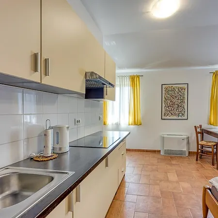 Apartma Grad Boutique - Happy *