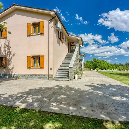Grad Boutique - Happy Apartma