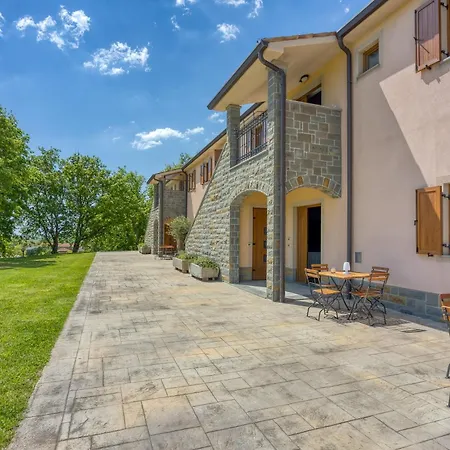 Grad Boutique - Happy Apartma Koper